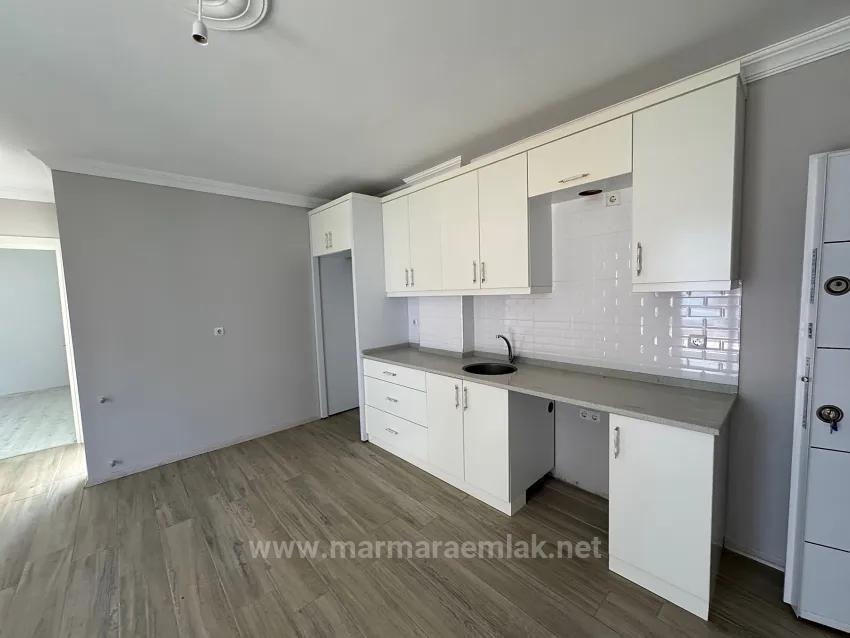İzmir Seferihisar Ürkmez'de Satılık 2+1 Daire Denize 450 Metre
