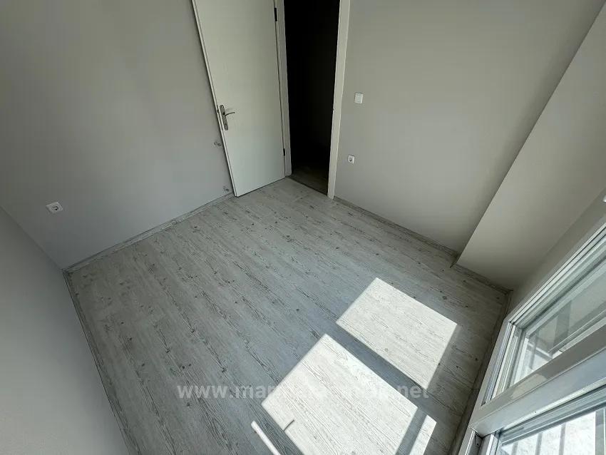 İzmir Seferihisar Ürkmez'de Satılık 2+1 Daire Denize 450 Metre