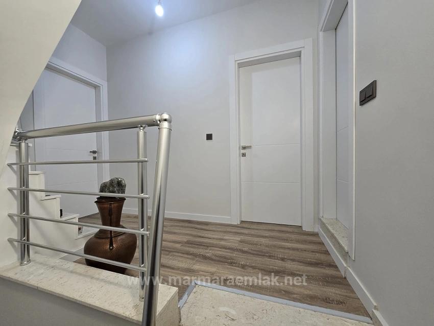 İzmir Seferihisar Ürkmez De Satılık Geniş Bahçeli 3+1 Yazlık Villa