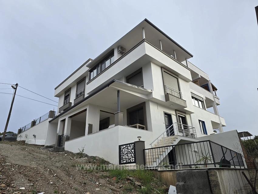 İzmir Seferihisar Ürkmez De Satılık Geniş Bahçeli 3+1 Yazlık Villa