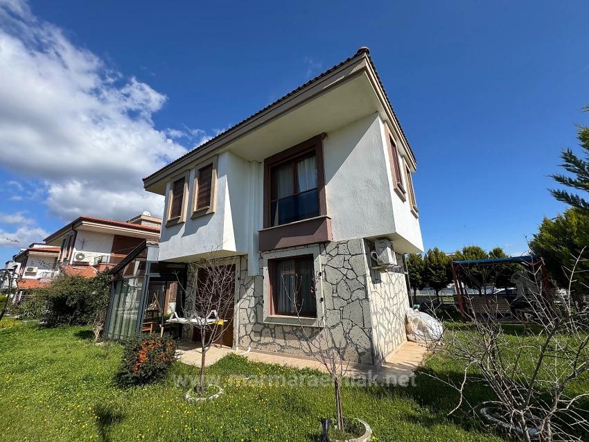 İzmir Seferihisar Doğanbey De Satılık Bahçeli 3+1 Havuzlu Villa