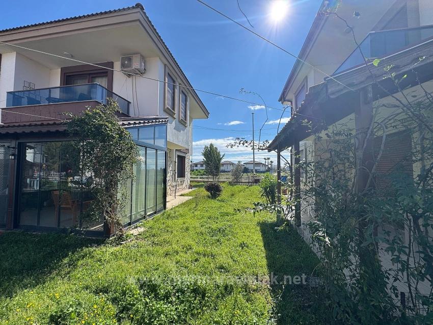 İzmir Seferihisar Doğanbey De Satılık Bahçeli 3+1 Havuzlu Villa