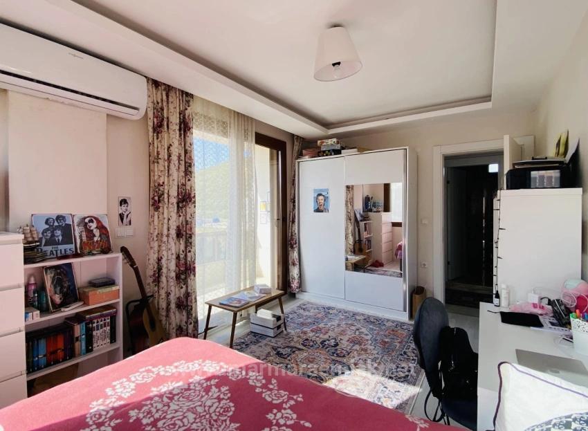 İzmir Seferihisar Doğanbey De Satılık Bahçeli 3+1 Havuzlu Villa