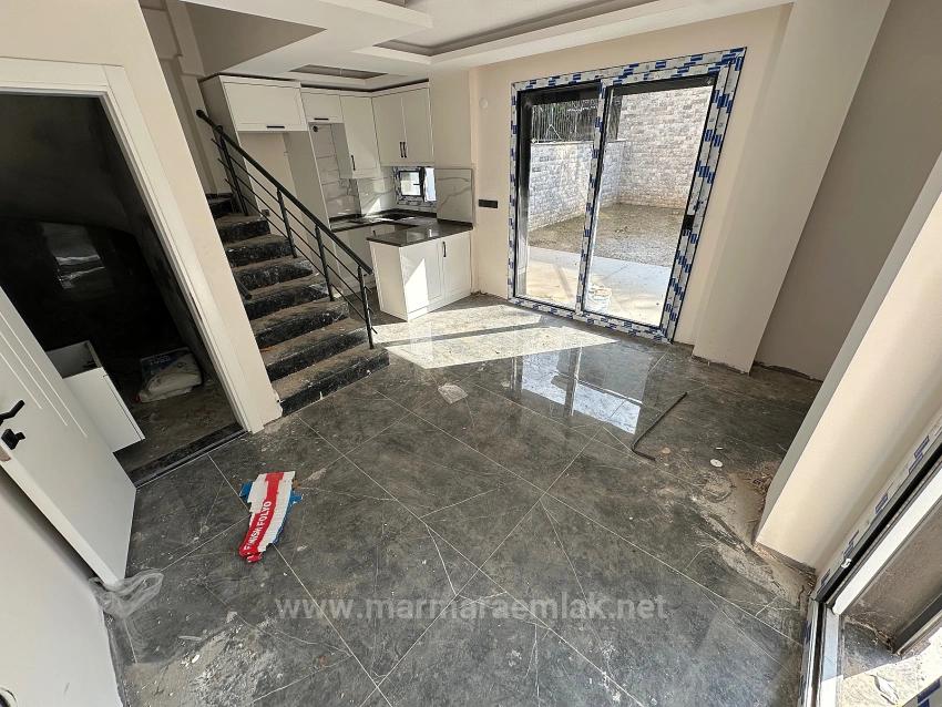 İzmir Seferihisar Ürkmez De Satılık Geniş Bahçeli 2+1 Yazlık Villa