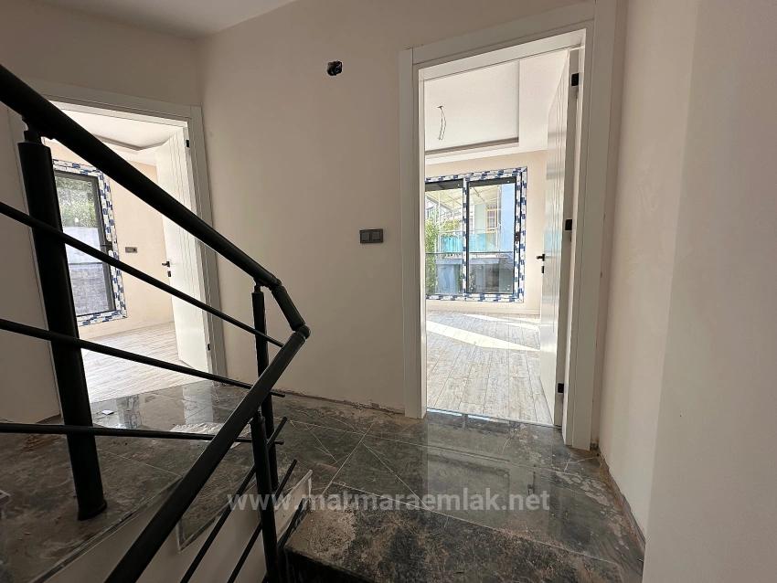 İzmir Seferihisar Ürkmez De Satılık Geniş Bahçeli 2+1 Yazlık Villa