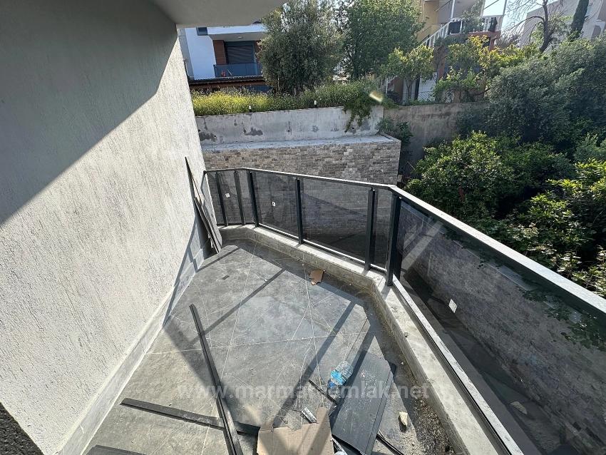 İzmir Seferihisar Ürkmez De Satılık Geniş Bahçeli 2+1 Yazlık Villa