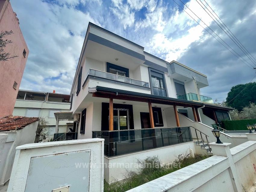 İzmir Seferihisar Doğanbey De Satılık 2+1 Bahçeli Yazlık Villa