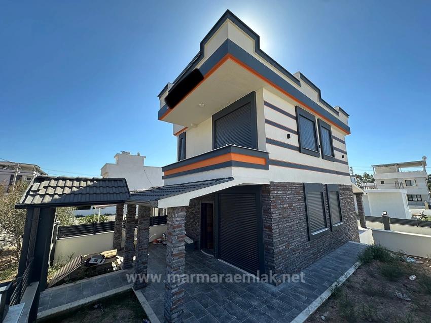 İzmir Seferihisar Doğanbey De Satılık Bahçeli 3+1 Müstakil Villa 