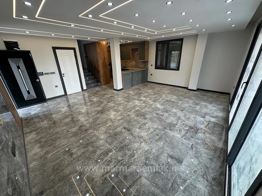 İzmir Seferihisar Doğanbey De Satılık 4+1 280 M2 İçinde Tek Müstakil