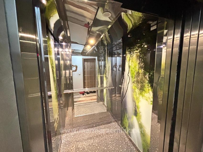 İzmir Seferihisar Doğanbey De Satılık 1+1 Asansörlü Daire Denize 300 Metre