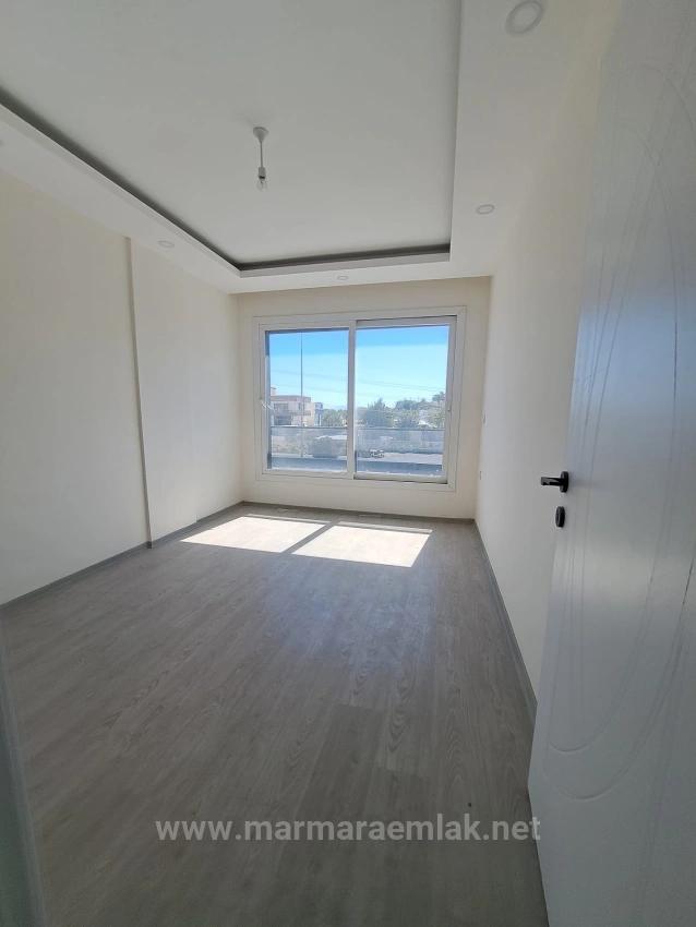 İzmir Seferihisar Ürkmez Merkez De Satılık 3+1 Yazlık Daire Denize 450 Metre