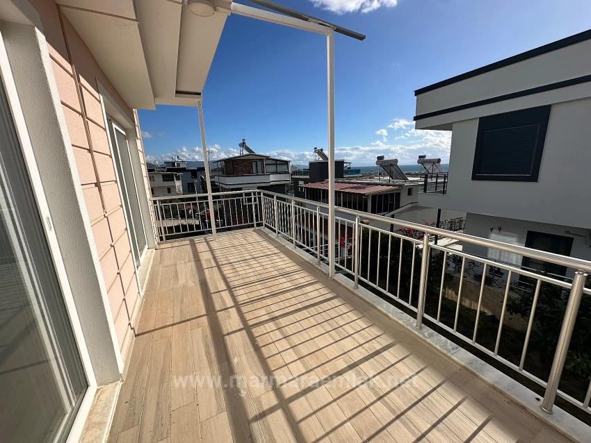 İzmir Seferihisar Doğanbey De Satılık Geniş Bahçeli 4+2 Yazlık Villa Deniz Manzaralı Full