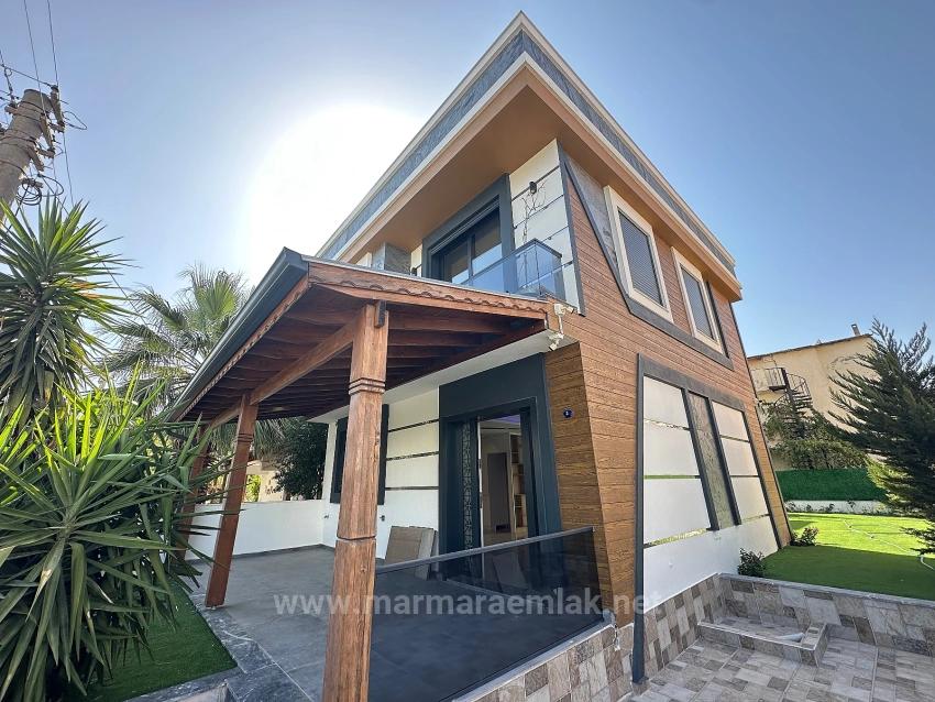 Seferihisar Doğanbey De Satılık 3+1 Yazlık Müstakil Villa Denize 80 Metre