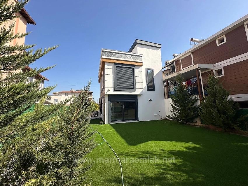 Seferihisar Doğanbey De Satılık 3+1 Yazlık Müstakil Villa Denize 80 Metre