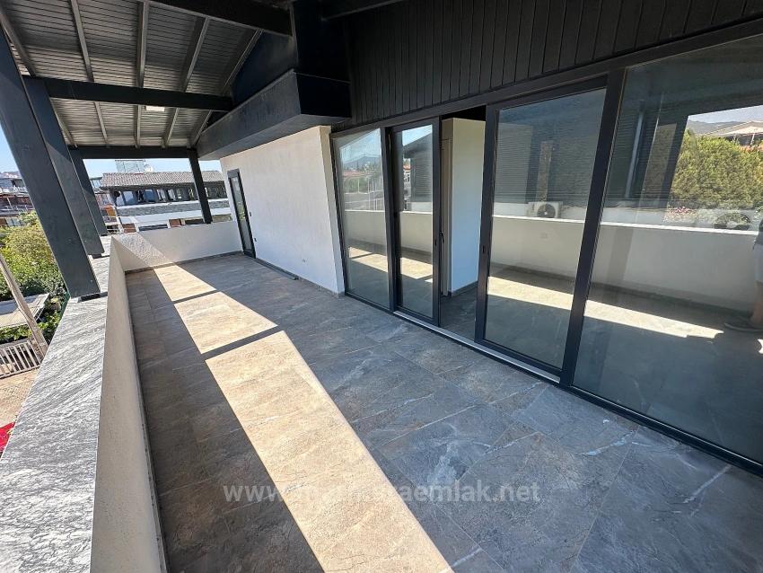 İzmir Seferihisar Ürkmez De Satılık Bahçeli 4+1 Müstakil Villa Denize 60 Metre