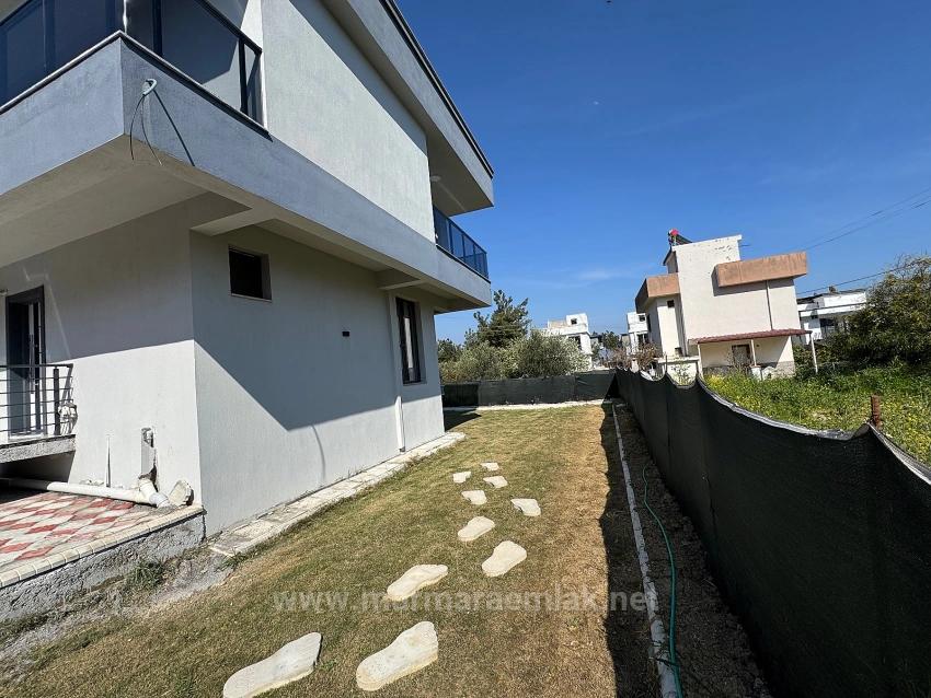 İzmir Seferihisar Doğanbey De Satılık Geniş Bahçeli 4+1 Yazlık Villa