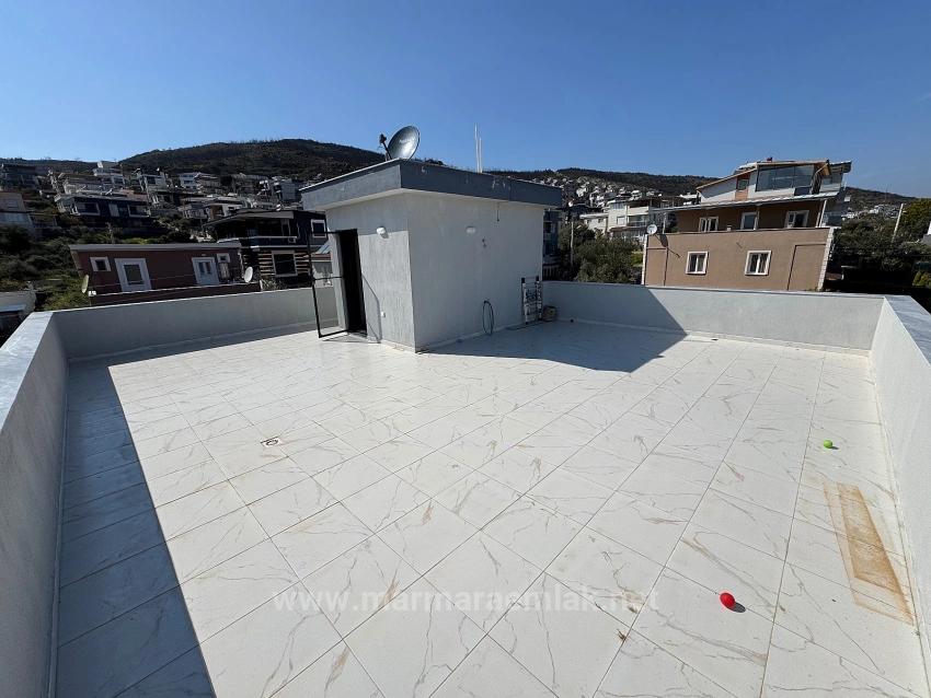 İzmir Seferihisar Doğanbey De Satılık Geniş Bahçeli 3+2 Yazlık Villa