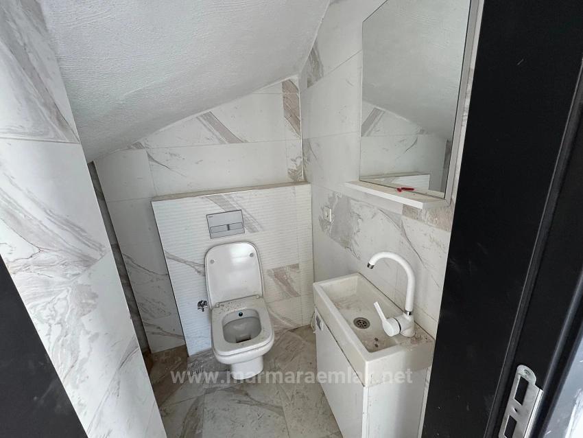 Gümüldür  De Satılık Bahçeli 3+1 Villa Denize 600 Metre Mesafededir