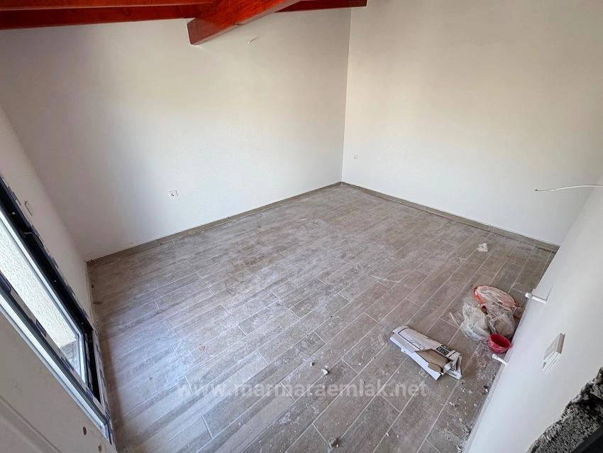 Gümüldür  De Satılık Bahçeli 3+1 Villa Denize 600 Metre Mesafededir