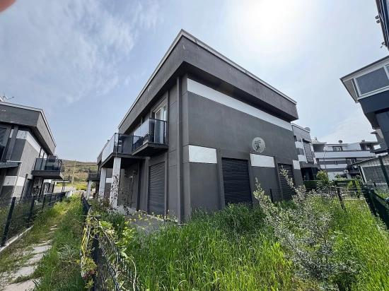 İzmir Seferihisar Doğanbey Payamlı Da Satılık 3+1 Bahçeli Yazlık Villa