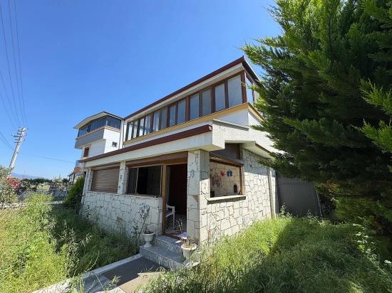 İzmir Seferihisar Doğanbey De Satılık Bahçeli 2+2 Villa