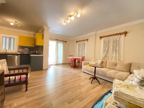 Seferihisar Ürkmez De Satılık 3+1 Satılık Villa Denize Sadece 50 Metre