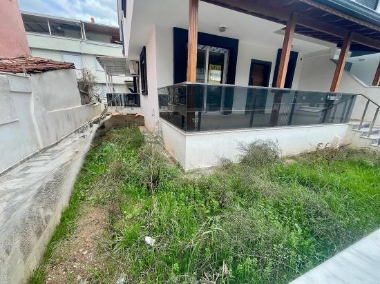 İzmir Seferihisar Doğanbey De Satılık 2+1 Bahçeli Yazlık Villa
