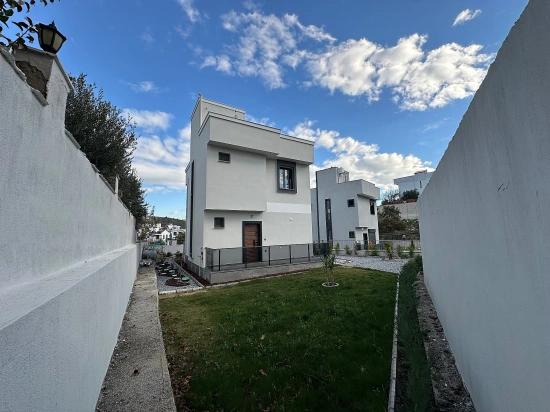 Seferihisar Akarca Da Satılık 3+1 Müstakil Villa Deniz Tarafında