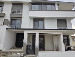 İzmir Seferihisar Ürkmez De Satılık Geniş Bahçeli 3+1 Yazlık Villa