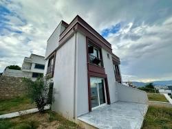 İzmir Seferihisar Doğanbey De Satılık Bahçeli 3+1 Villa