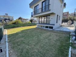 İzmir Seferihisar Doğanbey De Satılık Geniş Bahçeli 3+2 Yazlık Villa