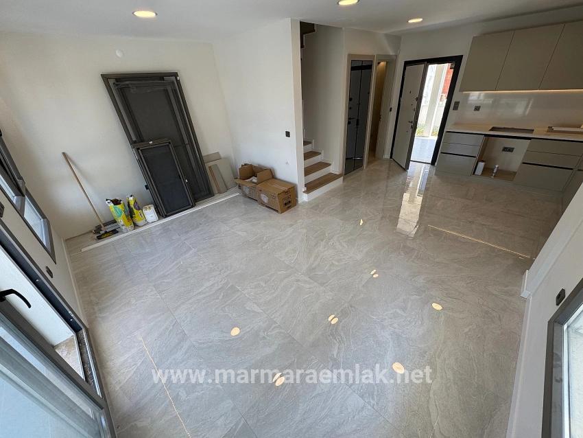 Seferihisar Doğanbey Cumhuriyet Mah. Satılık 3+1 Villa - 210 m²