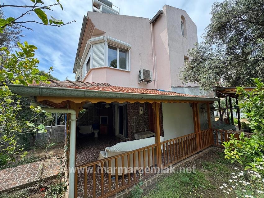Seferihisar Doğanbey Cumhuriyet Mah. Satılık 3+1 Villa - 180 m²