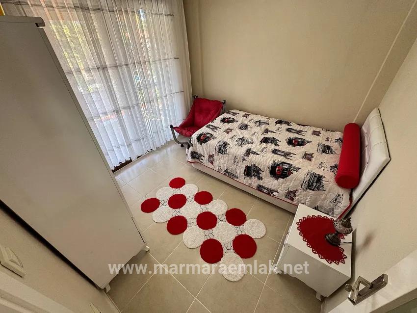 Seferihisar Doğanbey Cumhuriyet Mah. Satılık 3+1 Villa - 220 m²