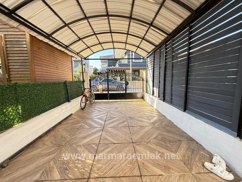 Seferihisar Doğanbey Cumhuriyet Mah. Satılık 3+1 Müstakil Ev - 320 m²
