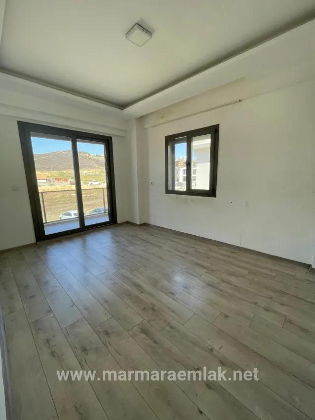 Seferihisar Çolak İbrahim Bey Mah. Satılık 4+1 Villa - 150 m²