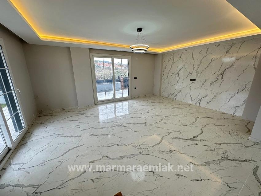 Seferihisar Doğanbey Cumhuriyet Mah. Satılık 3+1 Müstakil Ev - 300 m²