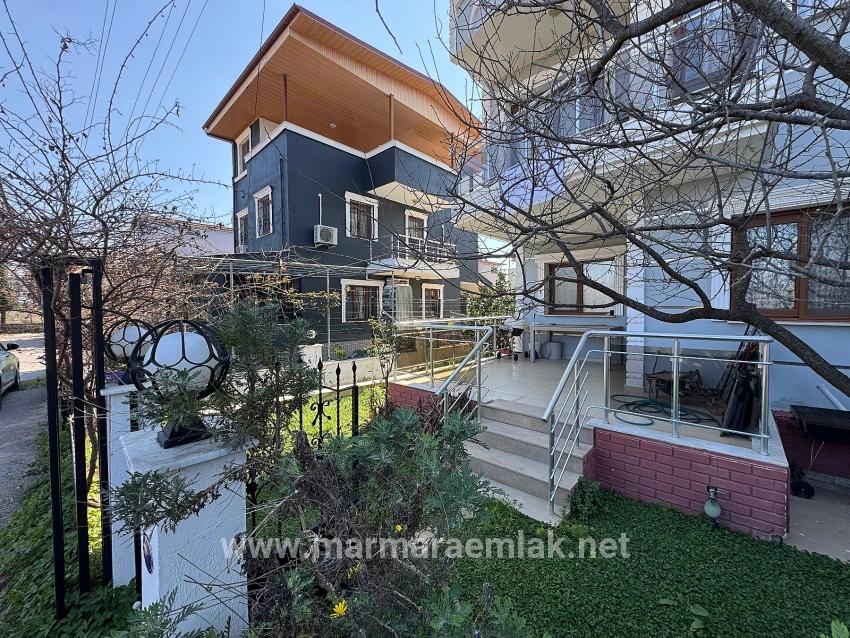 Seferihisar Doğanbey Cumhuriyet Mah. Satılık 2+1 Villa - 140 m²