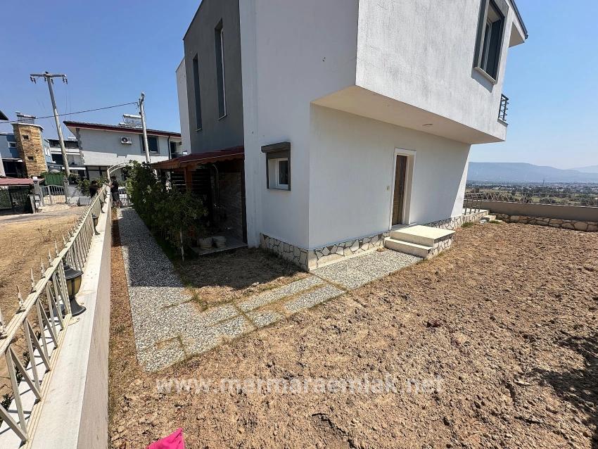 Seferihisar Doğanbey Atatürk Mah. Satılık 2+1 Villa - 150 m²