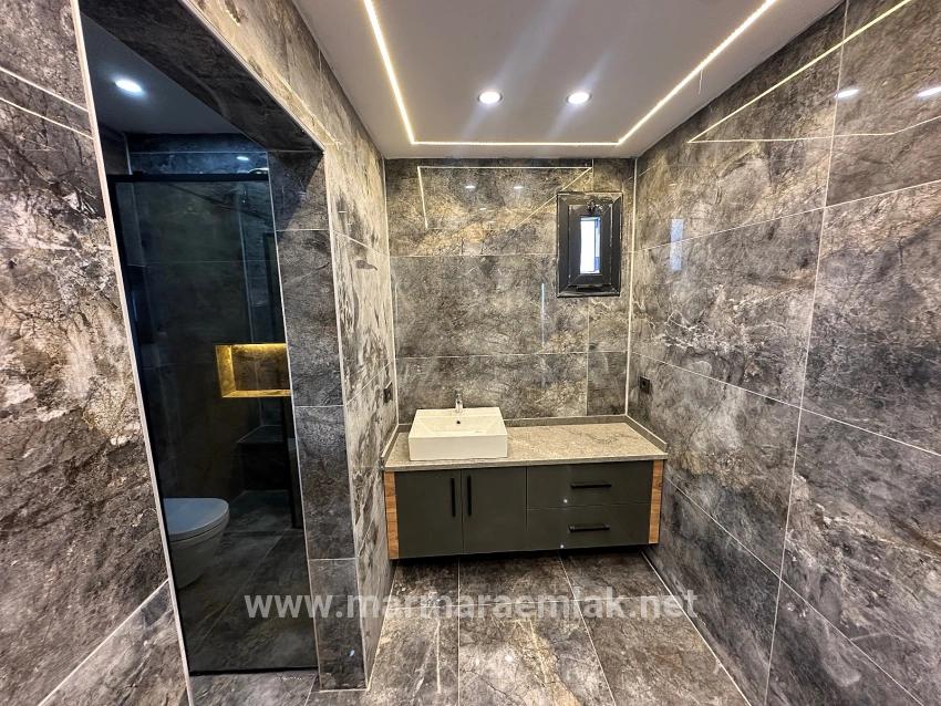 Seferihisar Doğanbey Atatürk Mah. Satılık 4+1 Villa - 280 m²