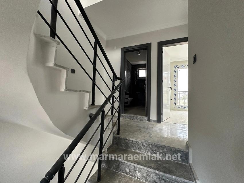Seferihisar Doğanbey Atatürk Mah. Satılık 3+1 Villa - 150 m²