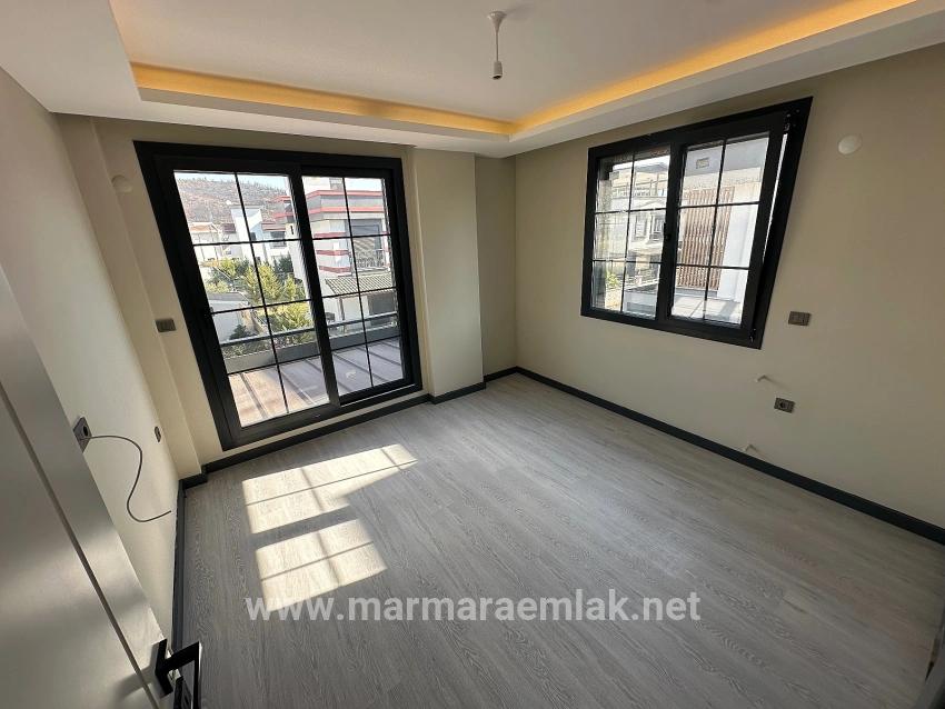 Seferihisar Doğanbey Cumhuriyet Mah. Satılık 3+1 Villa - 300 m²