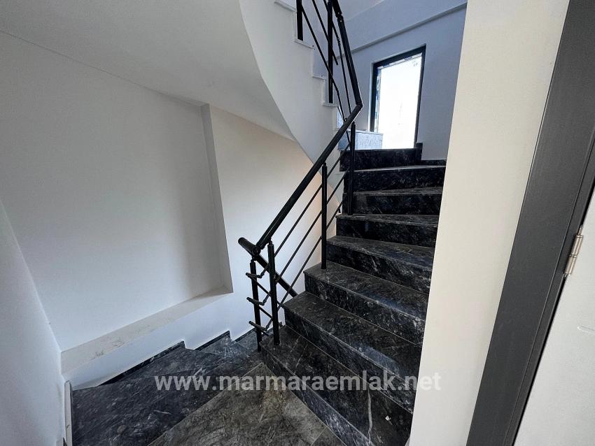 Seferihisar Doğanbey Cumhuriyet Mah. Satılık 3+1 Villa - 200 m²