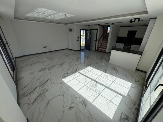 İzmir Seferihisar Da Satılık 3+1 350 M2 İçinde Havuzlu Tek Müstakil Villa
