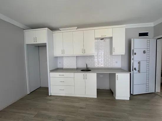 İzmir Seferihisar Ürkmez'de Satılık 2+1 Daire Denize 450 Metre