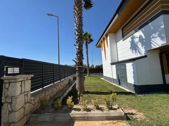 Seferihisar Doğanbey'de Satılık 3+1 Ultra Lüks Havuzlu Villa