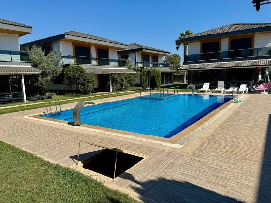 Seferihisar Doğanbey'de Satılık 3+1 Ultra Lüks Havuzlu Villa