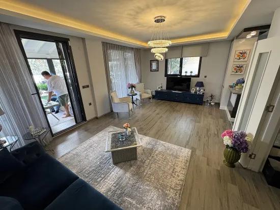 Seferihisar Doğanbey'de Satılık 3+1 Ultra Lüks Havuzlu Villa