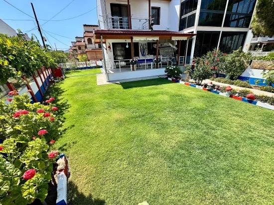 İzmir Seferihisar Doğanbey'de Satılık 3+1 Villa Denize 60 Metre