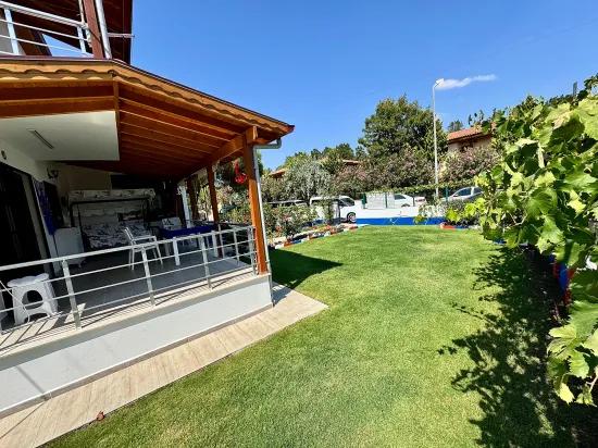 İzmir Seferihisar Doğanbey'de Satılık 3+1 Villa Denize 60 Metre